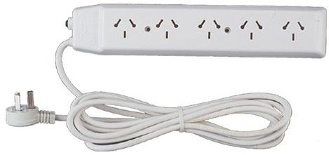 [1390] Zapatilla Toma Corriente con Interruptor Sicilia, 5 Tomas, 3Mts