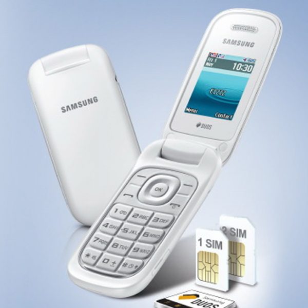 [8803821235437-B] Celular con Tapita Samsung GT-E1272 Blanco