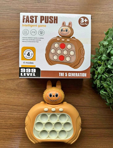 [504812] Pop It Juego Electronico Consola Fast Push con Luces (Labubu)